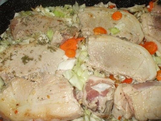 Varza dulce cu pulpa de porc la cuptor