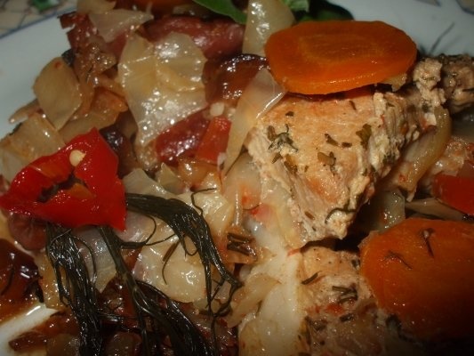 Varza dulce cu pulpa de porc la cuptor