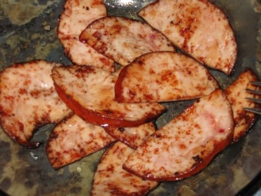 Vinete cu sunca, cartofi si sos picant