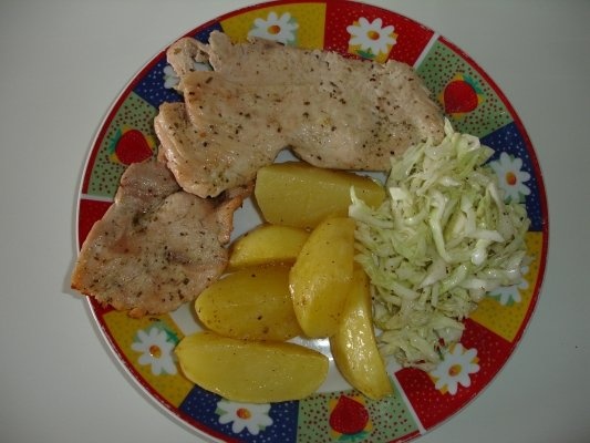 Piept de curcan cu cartofi la cuptor