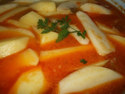 Tocanita cu piept de porc