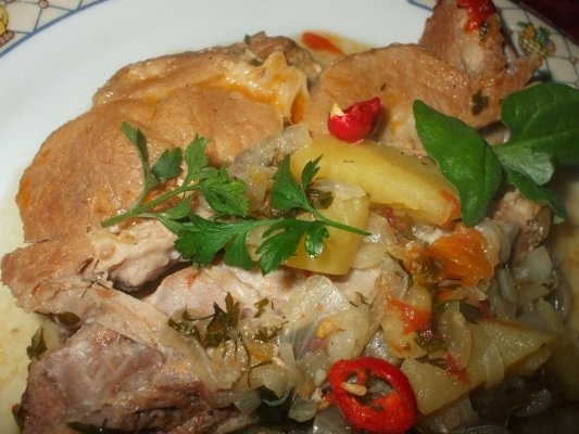 Tocanita cu piept de porc