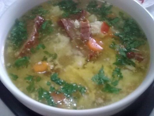 Bors de cartofi cu coasta de porc afumata