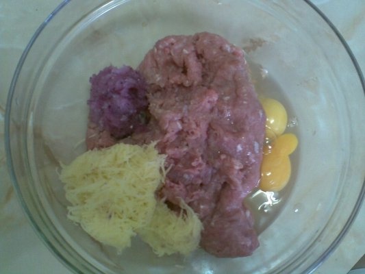 CHIFTELUTE DIN CARNE TOCATA DE CURCAN