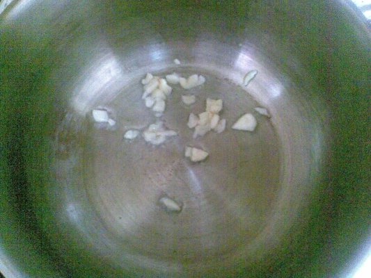 TORTELLINI CU CARNE SI SOS DE ROSII