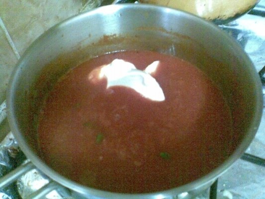 TORTELLINI CU CARNE SI SOS DE ROSII