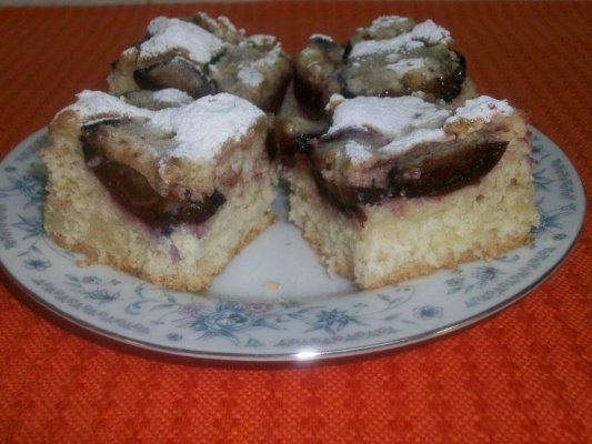 PLACINTA CU PRUNE