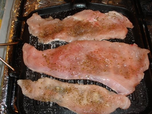 Piept de curcan la gratar cu fasole pastai