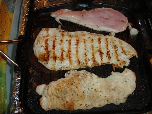 Piept de curcan la gratar cu fasole pastai