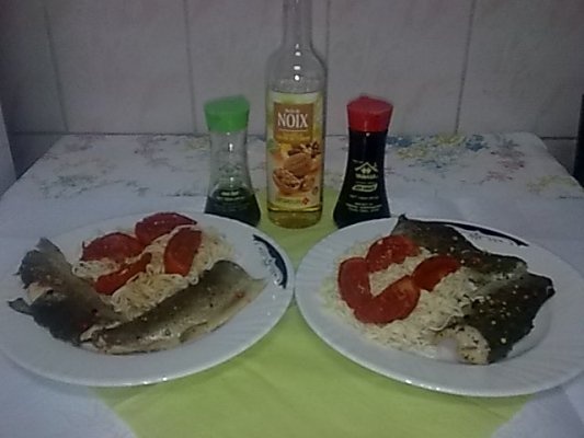 Pastrav la cuptor cu taitei chinezesti