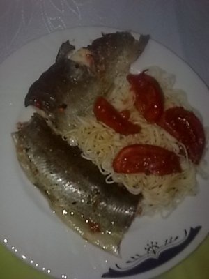 Pastrav la cuptor cu taitei chinezesti