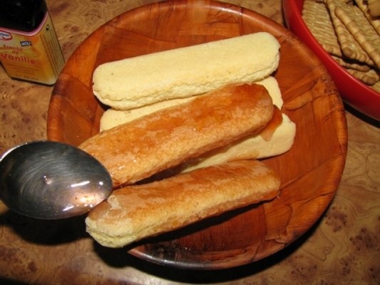 Prajitura din pudding cu biscuiti