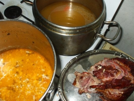 Ciorba de varza dulce cu ciolan afumat