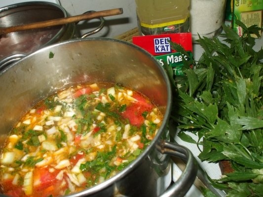 Ciorba de varza dulce cu ciolan afumat