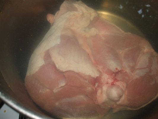 Supa din pulpa de curcan cu taitei instant