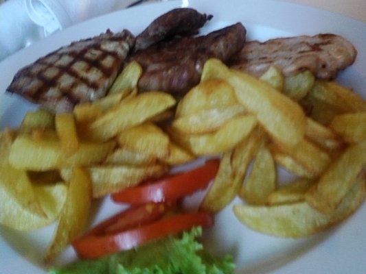 MENIU DIN CARNE PE GRILL (pentru 2 persoane)