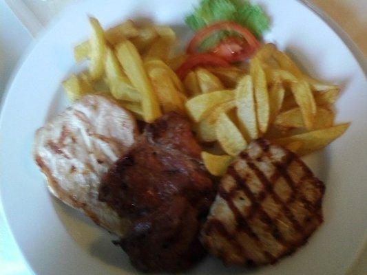 MENIU DIN CARNE PE GRILL (pentru 2 persoane)