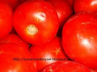 Gogosari in suc de rosii