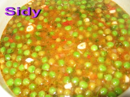 Mancare de mazare cu oua romanesti