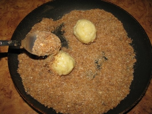 Reţetă de preparare a papanaşilor cu prune uscate