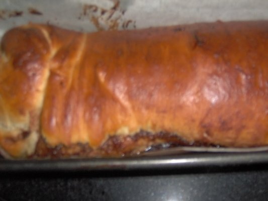 Cozonac cu ciocolata si nuca.