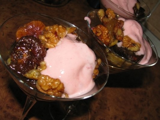 Salata calda de fructe uscate si castane