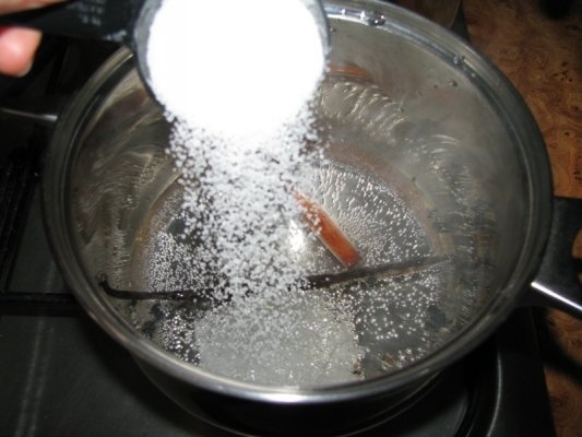 Salata calda de fructe uscate si castane