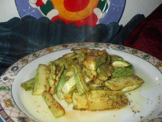 Dovlecel gratinat cu usturoi