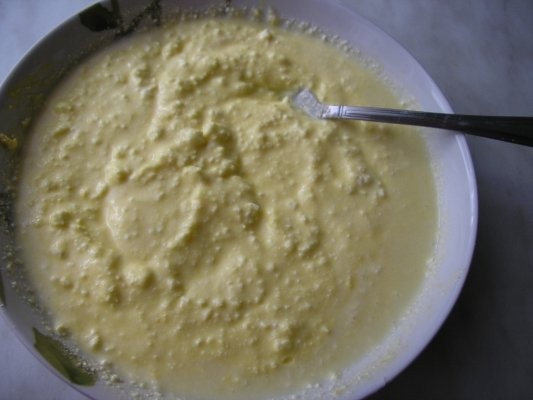 Pateuri cu branza (aluat facut in casa)