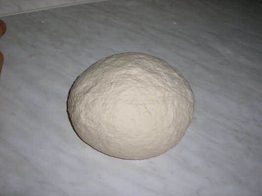 Pateuri cu branza (aluat facut in casa)