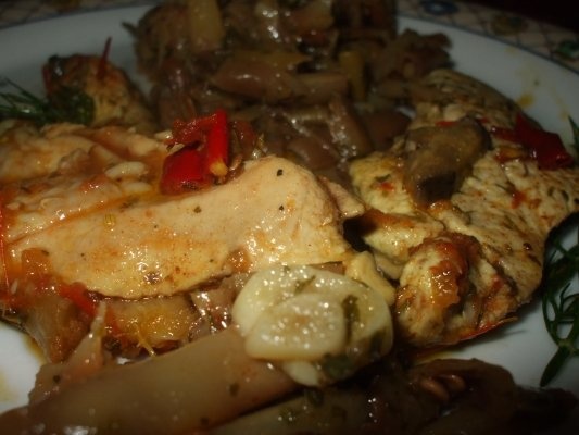 Piept de pui picant cu fasole verde