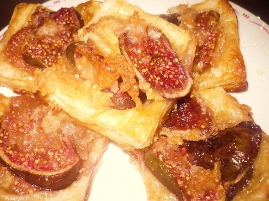 Minitarte cu smochine si ghimbir