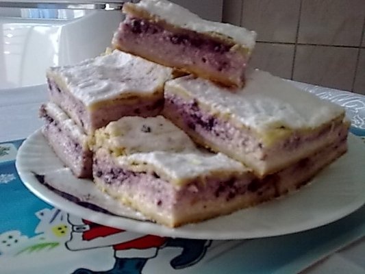 Placinta cu branza de vaci si afine