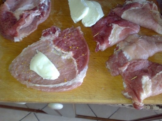 Pachete de carne cu mozzarella