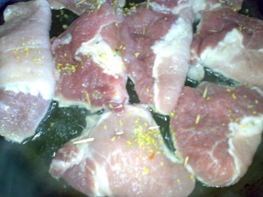 Pachete de carne cu mozzarella