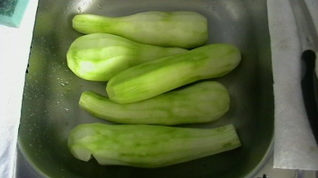 SUPA CREMA DE DOVLECEI CU CRUTOANE