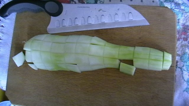 SUPA CREMA DE DOVLECEI CU CRUTOANE