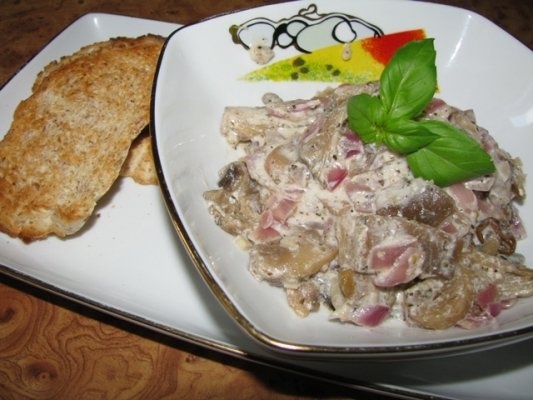 Stroganoff de ciuperci cu tarhon