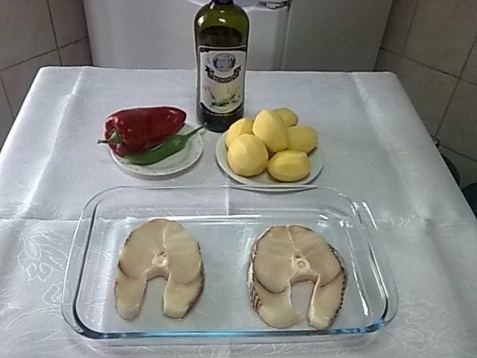 Medalion de rechin cu legume la cuptor