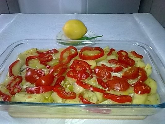 Medalion de rechin cu legume la cuptor