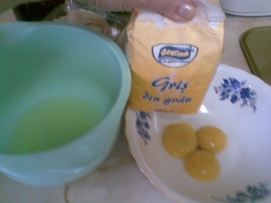 SUPA DE PUI CU GALUSTE DE GRIS