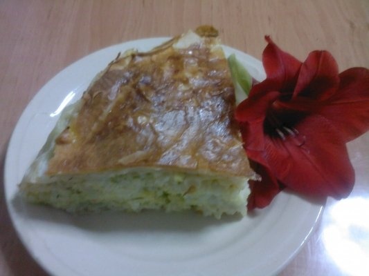 TARTA CU OREZ SI DOVLECEI