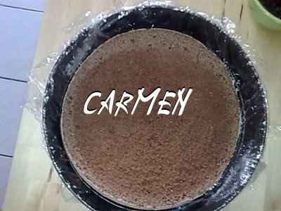 Tort cu pere si crema de iaurt