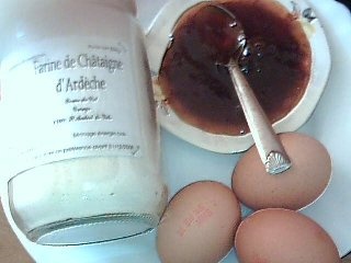 Clatite cu faina de castane