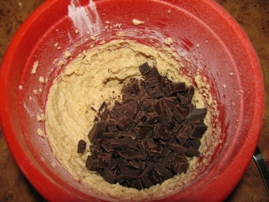 Cookies cu fulgi de ciocolata amaruie