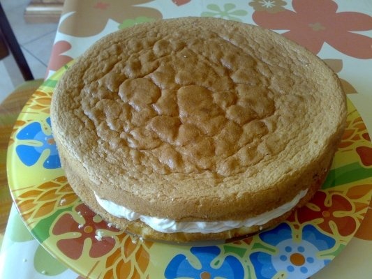 Pandispan cu crema de branza