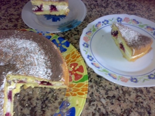 Pandispan cu crema de branza