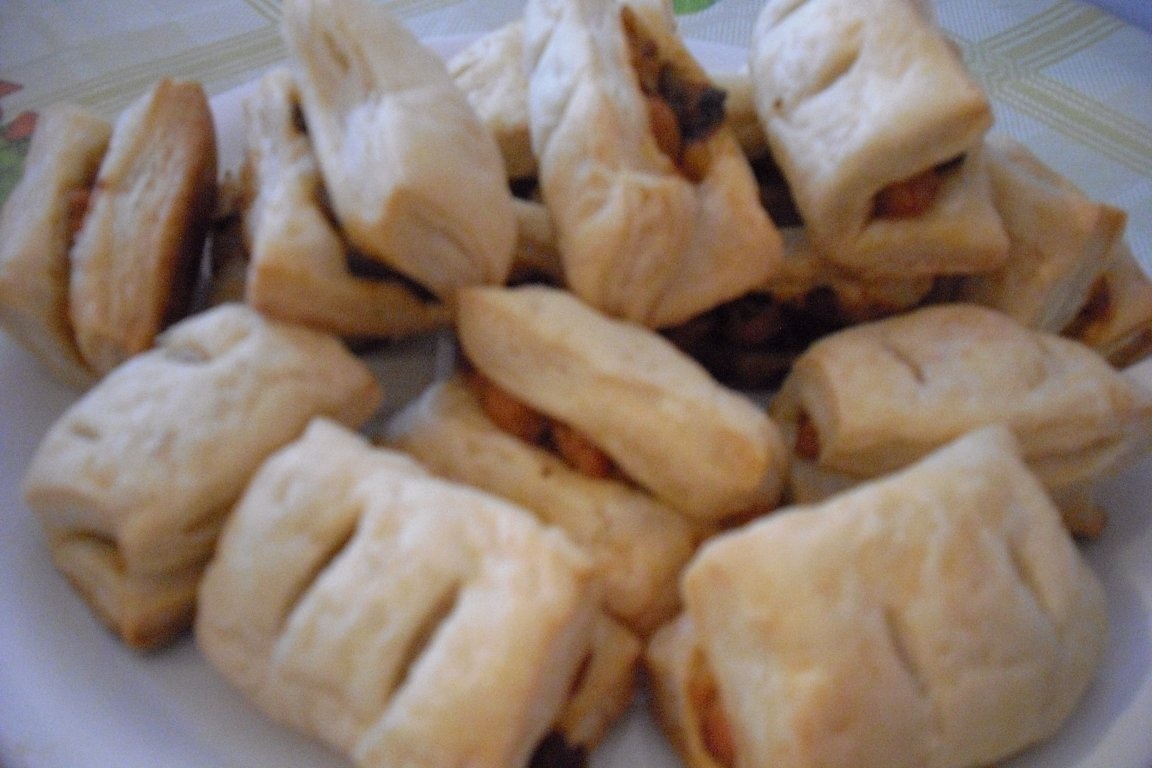 Pateuri cu carne de pui,ciuperci si porumb