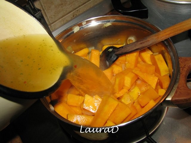 Supa-crema de dovleac cu sherry