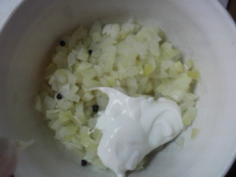 Salata de ciuperci uscate